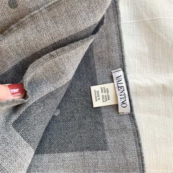 VALENTINO Polka Dot Grey Wool Scarf - Picture 3 of 13